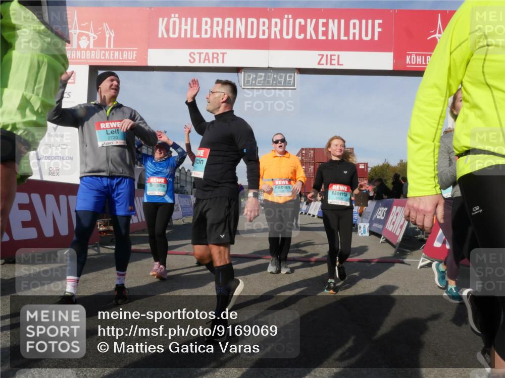03.10.2025 - Köhlbrandbrückenlauf Matties Gatica Varas http://msf.ph/oto/9169069 03.10.2025 10:21:16 Ziel 1757, 2076, 2119, 2200, 2350, 2369, 2415, 2456, 2897 meine-sportfotos.de