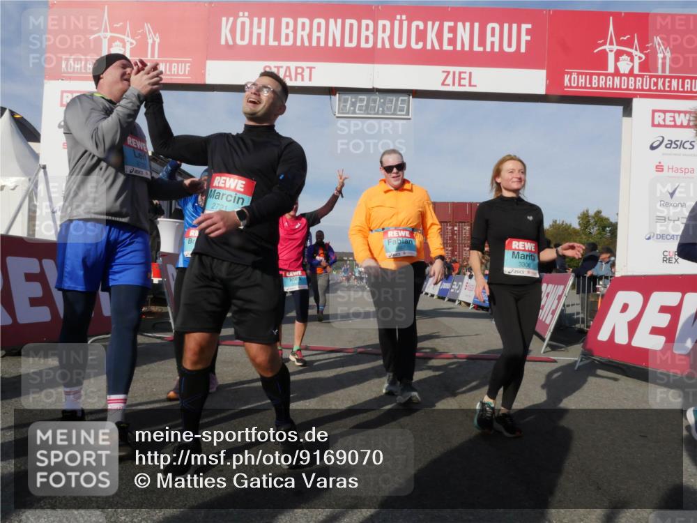 03.10.2025 - Köhlbrandbrückenlauf Matties Gatica Varas http://msf.ph/oto/9169070 03.10.2025 10:21:16 Ziel 1757, 2076, 2119, 2200, 2350, 2369, 2415, 2456, 2897 meine-sportfotos.de