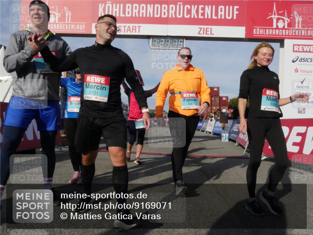 03.10.2025 - Köhlbrandbrückenlauf Matties Gatica Varas http://msf.ph/oto/9169071 03.10.2025 10:21:17 Ziel 1757, 2076, 2119, 2200, 2350, 2369, 2415, 2456, 2897, 3839 meine-sportfotos.de