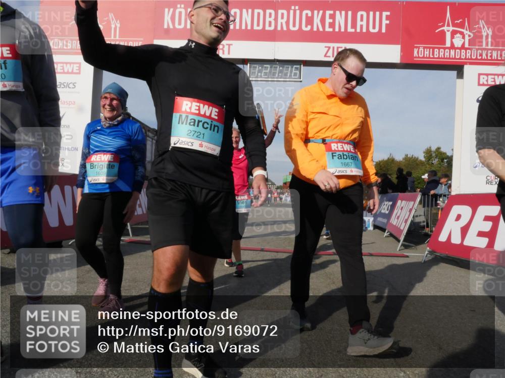 03.10.2025 - Köhlbrandbrückenlauf Matties Gatica Varas http://msf.ph/oto/9169072 03.10.2025 10:21:17 Ziel 1757, 2076, 2119, 2200, 2350, 2369, 2415, 2456, 2897, 3839 meine-sportfotos.de