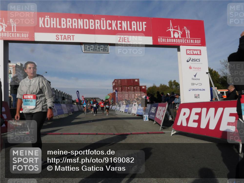 03.10.2025 - Köhlbrandbrückenlauf Matties Gatica Varas http://msf.ph/oto/9169082 03.10.2025 10:21:22 Ziel 1757, 1899, 2068, 2119, 2350, 2369, 2415, 2897, 3839 meine-sportfotos.de