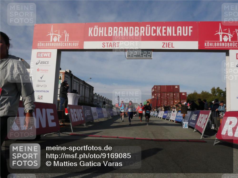 03.10.2025 - Köhlbrandbrückenlauf Matties Gatica Varas http://msf.ph/oto/9169085 03.10.2025 10:21:24 Ziel 1757, 1899, 2068, 2119, 2154, 2350, 2369, 2415, 2897, 3116, 3839 meine-sportfotos.de