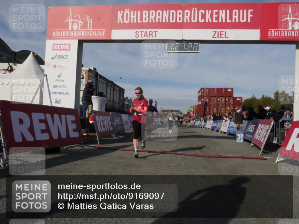 03.10.2025 - Köhlbrandbrückenlauf Matties Gatica Varas http://msf.ph/oto/9169097 03.10.2025 10:21:30 Ziel 1252, 1899, 1992, 2068, 2137, 2154, 2210, 2616, 2622, 3116, 3259 meine-sportfotos.de