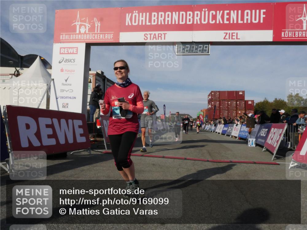 03.10.2025 - Köhlbrandbrückenlauf Matties Gatica Varas http://msf.ph/oto/9169099 03.10.2025 10:21:31 Ziel 1252, 1899, 1992, 2068, 2137, 2154, 2210, 2616, 2622, 3116, 3259 meine-sportfotos.de
