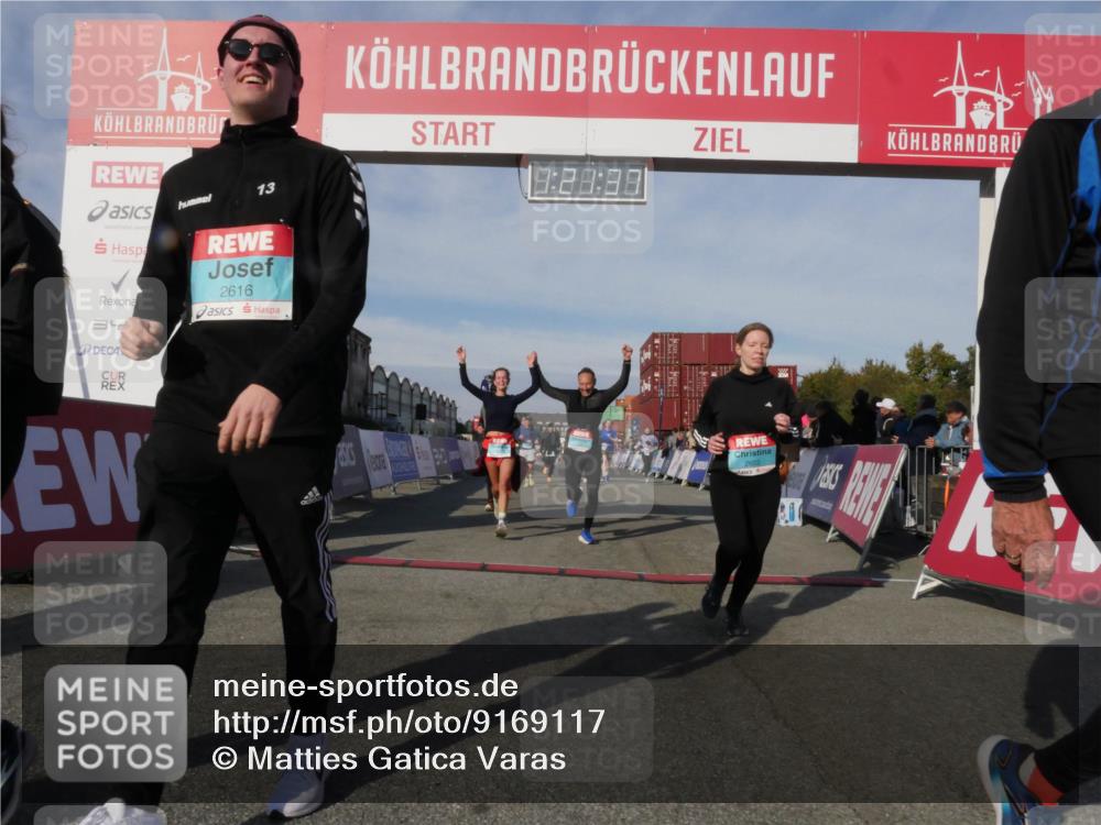 03.10.2025 - Köhlbrandbrückenlauf Matties Gatica Varas http://msf.ph/oto/9169117 03.10.2025 10:21:39 Ziel 1252, 1483, 2053, 2137, 2143, 2164, 2174, 2210, 2255, 2439, 3535, 3536, 3537, 3538 meine-sportfotos.de
