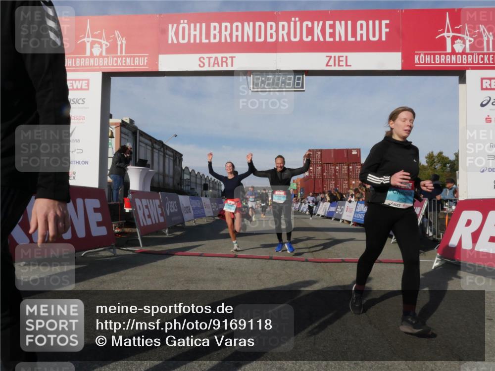 03.10.2025 - Köhlbrandbrückenlauf Matties Gatica Varas http://msf.ph/oto/9169118 03.10.2025 10:21:40 Ziel 1252, 1483, 2053, 2137, 2143, 2164, 2174, 2210, 2255, 2439, 3535, 3536, 3537, 3538 meine-sportfotos.de