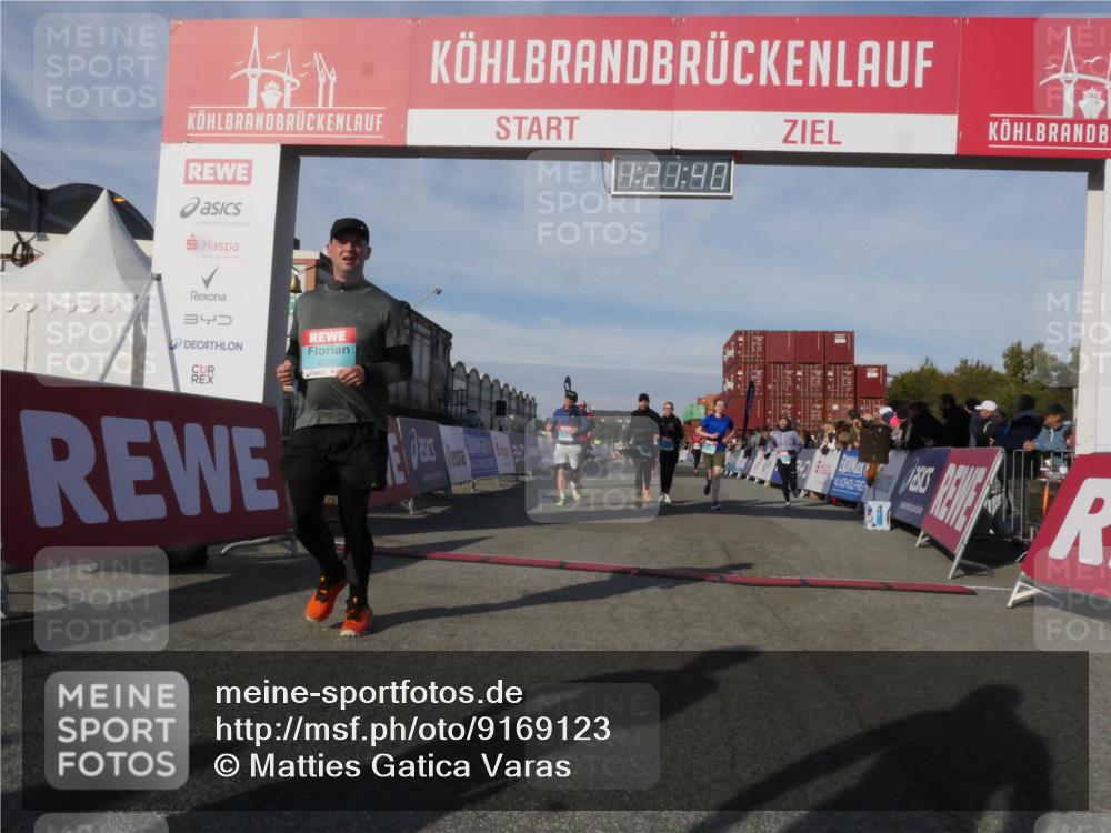 03.10.2025 - Köhlbrandbrückenlauf Matties Gatica Varas http://msf.ph/oto/9169123 03.10.2025 10:21:42 Ziel 1483, 2053, 2143, 2164, 2174, 2255, 2439, 2524, 3535, 3536, 3537, 3538 meine-sportfotos.de