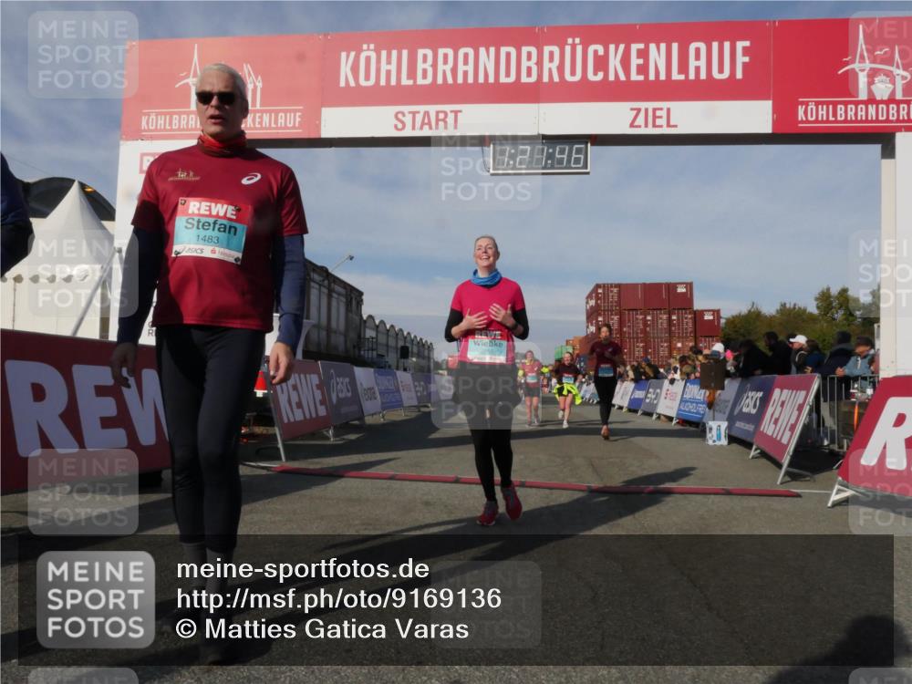 03.10.2025 - Köhlbrandbrückenlauf Matties Gatica Varas http://msf.ph/oto/9169136 03.10.2025 10:21:48 Ziel 2016, 2097, 2143, 2164, 2174, 2194, 2235, 2439, 2524 meine-sportfotos.de