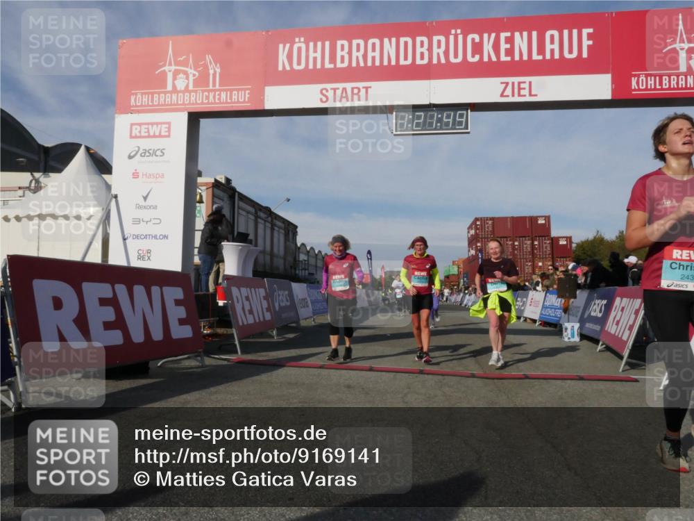 03.10.2025 - Köhlbrandbrückenlauf Matties Gatica Varas http://msf.ph/oto/9169141 03.10.2025 10:21:51 Ziel 2016, 2097, 2143, 2164, 2174, 2194, 2235, 2309, 2524, 3693, 3694 meine-sportfotos.de