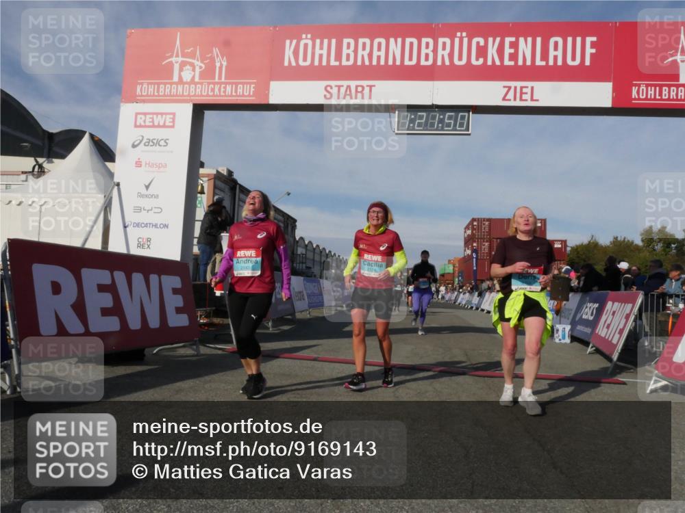 03.10.2025 - Köhlbrandbrückenlauf Matties Gatica Varas http://msf.ph/oto/9169143 03.10.2025 10:21:52 Ziel 2016, 2097, 2194, 2235, 2309, 2524, 3693, 3694 meine-sportfotos.de