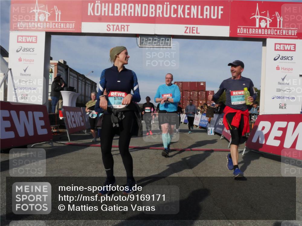 03.10.2025 - Köhlbrandbrückenlauf Matties Gatica Varas http://msf.ph/oto/9169171 03.10.2025 10:22:06 Ziel 1049, 1467, 1669, 1740, 1951, 1977, 2022, 2065, 2071, 2114, 2327, 2414, 3114, 3570, 3660, 3661, 3662 meine-sportfotos.de