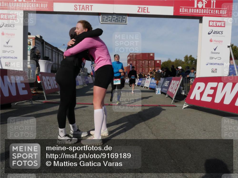 03.10.2025 - Köhlbrandbrückenlauf Matties Gatica Varas http://msf.ph/oto/9169189 03.10.2025 10:22:15 Ziel 1669, 1951, 1984, 2071, 2304, 3114, 3279, 3509, 3777 meine-sportfotos.de