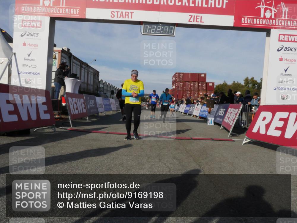 03.10.2025 - Köhlbrandbrückenlauf Matties Gatica Varas http://msf.ph/oto/9169198 03.10.2025 10:22:19 Ziel 1984, 2075, 2304, 2313, 2314, 3279, 3509, 3777 meine-sportfotos.de