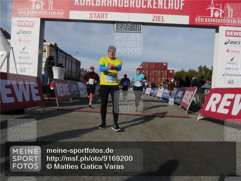 03.10.2025 - Köhlbrandbrückenlauf Matties Gatica Varas http://msf.ph/oto/9169200 03.10.2025 10:22:20 Ziel 1984, 2075, 2304, 2313, 2314, 3509, 3777 meine-sportfotos.de