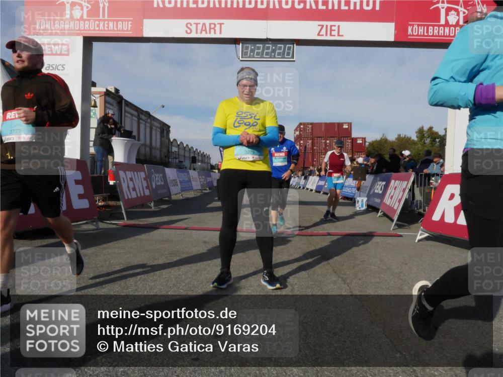 03.10.2025 - Köhlbrandbrückenlauf Matties Gatica Varas http://msf.ph/oto/9169204 03.10.2025 10:22:22 Ziel 1984, 2075, 2313, 2314, 3509 meine-sportfotos.de