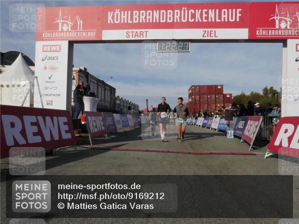 03.10.2025 - Köhlbrandbrückenlauf Matties Gatica Varas http://msf.ph/oto/9169212 03.10.2025 10:22:29 Ziel 2075, 2217, 2218, 2313, 2314, 3577 meine-sportfotos.de
