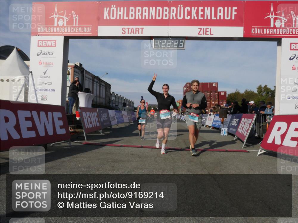 03.10.2025 - Köhlbrandbrückenlauf Matties Gatica Varas http://msf.ph/oto/9169214 03.10.2025 10:22:31 Ziel 2075, 2217, 2218, 2296, 3577 meine-sportfotos.de