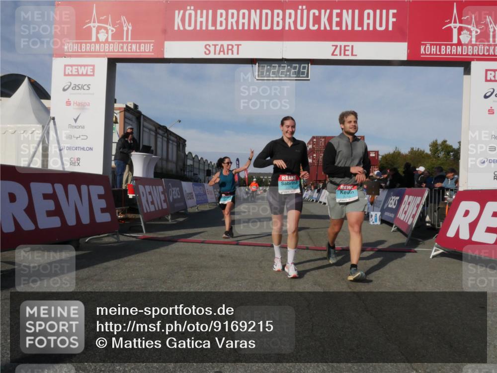 03.10.2025 - Köhlbrandbrückenlauf Matties Gatica Varas http://msf.ph/oto/9169215 03.10.2025 10:22:31 Ziel 2075, 2217, 2218, 2296, 3577 meine-sportfotos.de