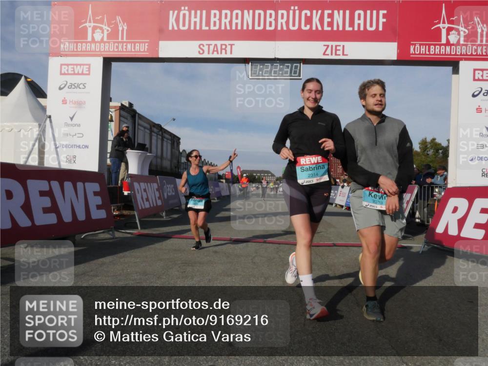 03.10.2025 - Köhlbrandbrückenlauf Matties Gatica Varas http://msf.ph/oto/9169216 03.10.2025 10:22:31 Ziel 2075, 2217, 2218, 2296, 3577 meine-sportfotos.de
