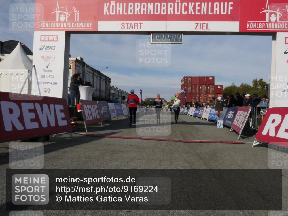 03.10.2025 - Köhlbrandbrückenlauf Matties Gatica Varas http://msf.ph/oto/9169224 03.10.2025 10:22:35 Ziel 2213, 2217, 2218, 2296, 2300, 3577 meine-sportfotos.de
