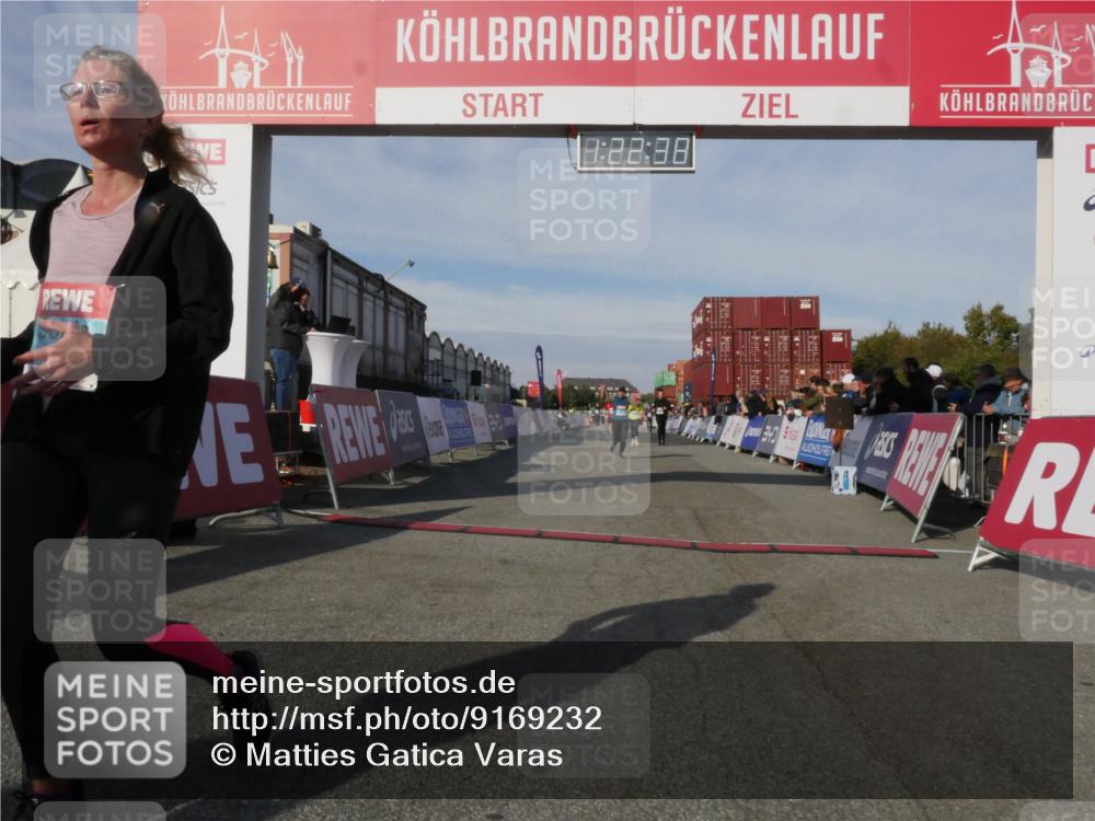 03.10.2025 - Köhlbrandbrückenlauf Matties Gatica Varas http://msf.ph/oto/9169232 03.10.2025 10:22:39 Ziel 2049, 2213, 2296, 2300, 3619 meine-sportfotos.de
