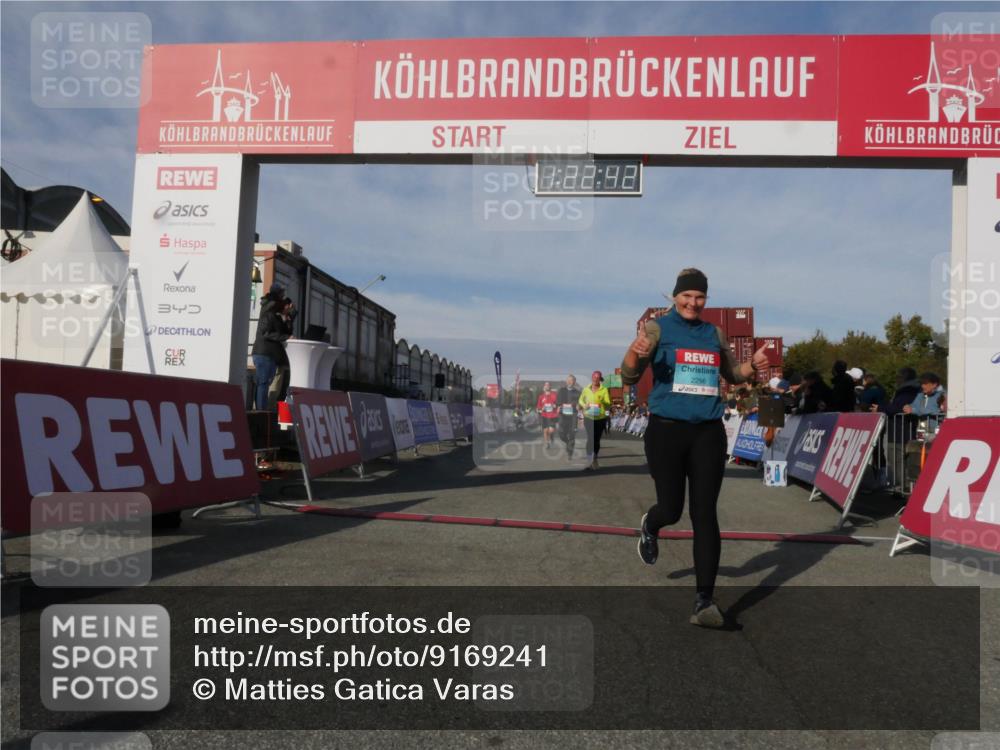 03.10.2025 - Köhlbrandbrückenlauf Matties Gatica Varas http://msf.ph/oto/9169241 03.10.2025 10:22:44 Ziel 2049, 2213, 2300, 2308, 3582, 3583, 3619 meine-sportfotos.de