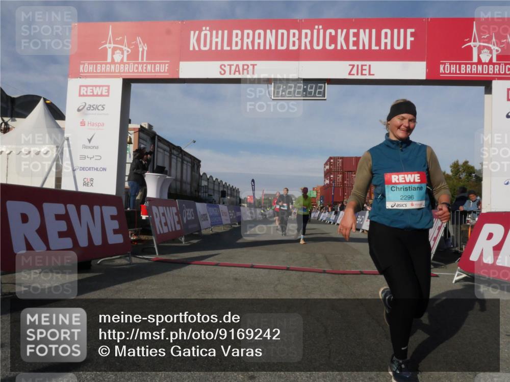 03.10.2025 - Köhlbrandbrückenlauf Matties Gatica Varas http://msf.ph/oto/9169242 03.10.2025 10:22:44 Ziel 2049, 2213, 2300, 2308, 3582, 3583, 3619 meine-sportfotos.de