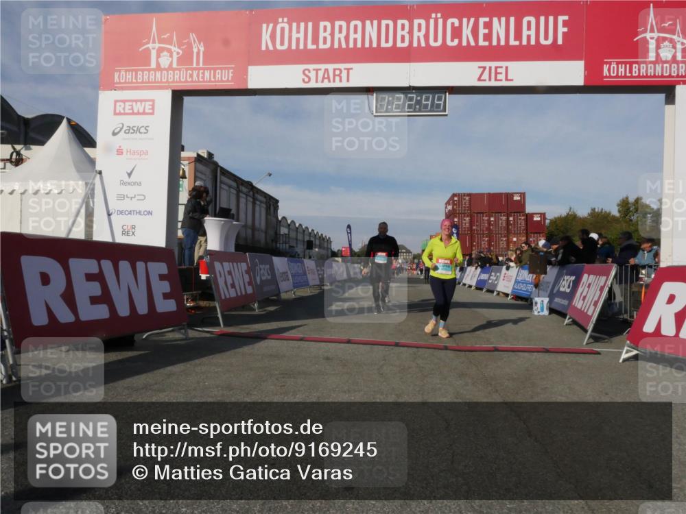 03.10.2025 - Köhlbrandbrückenlauf Matties Gatica Varas http://msf.ph/oto/9169245 03.10.2025 10:22:46 Ziel 2049, 2213, 2300, 2308, 3582, 3583, 3619 meine-sportfotos.de