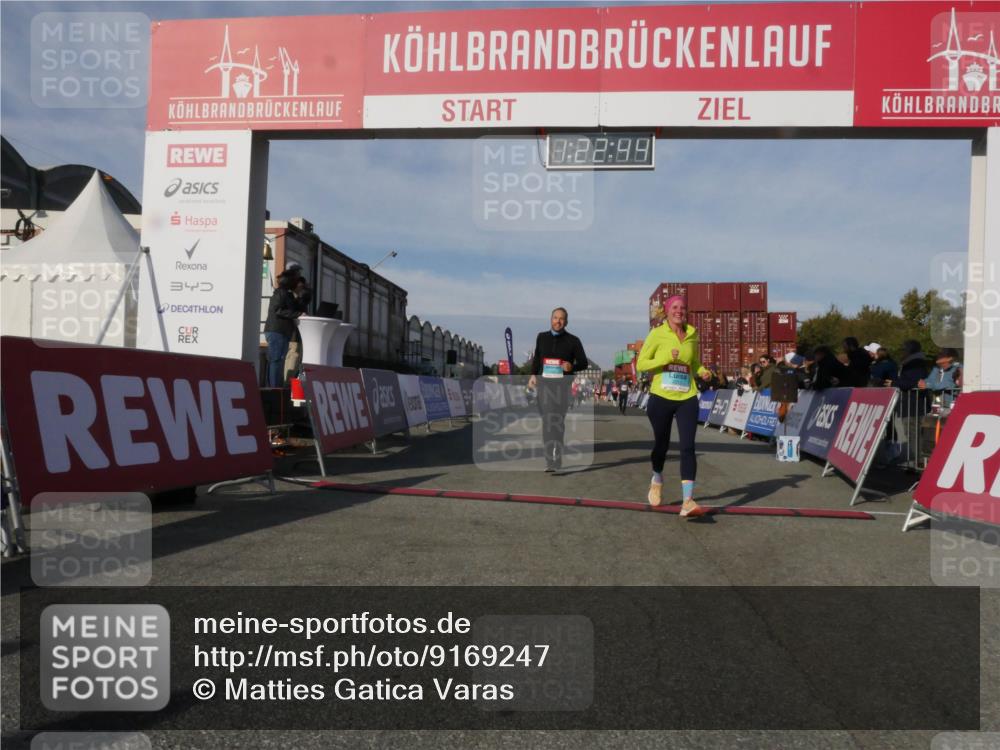 03.10.2025 - Köhlbrandbrückenlauf Matties Gatica Varas http://msf.ph/oto/9169247 03.10.2025 10:22:46 Ziel 2049, 2213, 2300, 2308, 3582, 3583, 3619 meine-sportfotos.de