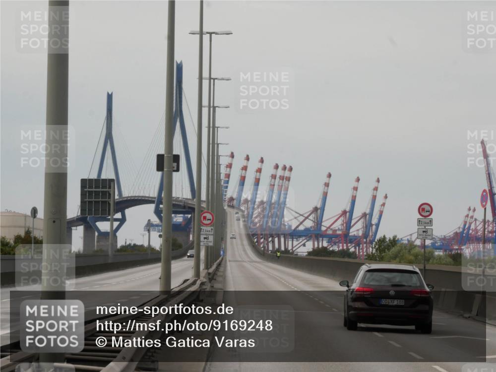 03.10.2025 - Köhlbrandbrückenlauf Matties Gatica Varas http://msf.ph/oto/9169248 03.10.2025 14:50:04 Position 3 12, 5, 188, 12, 5 meine-sportfotos.de