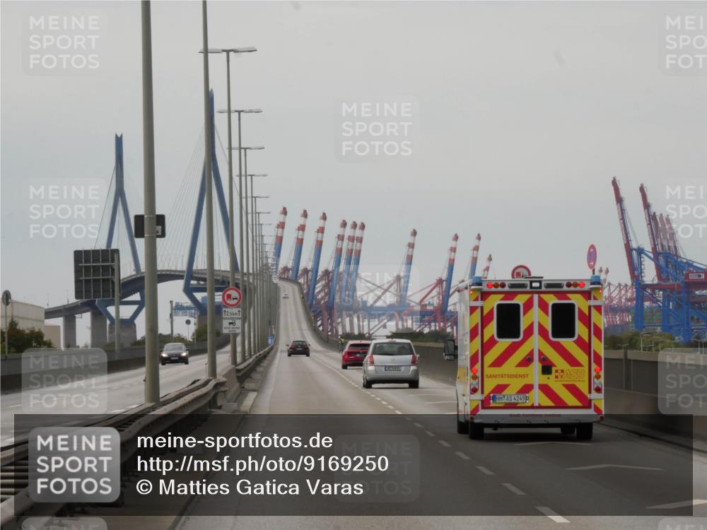 03.10.2025 - Köhlbrandbrückenlauf Matties Gatica Varas http://msf.ph/oto/9169250 03.10.2025 14:50:21 Position 3 12, 5, 42490 meine-sportfotos.de