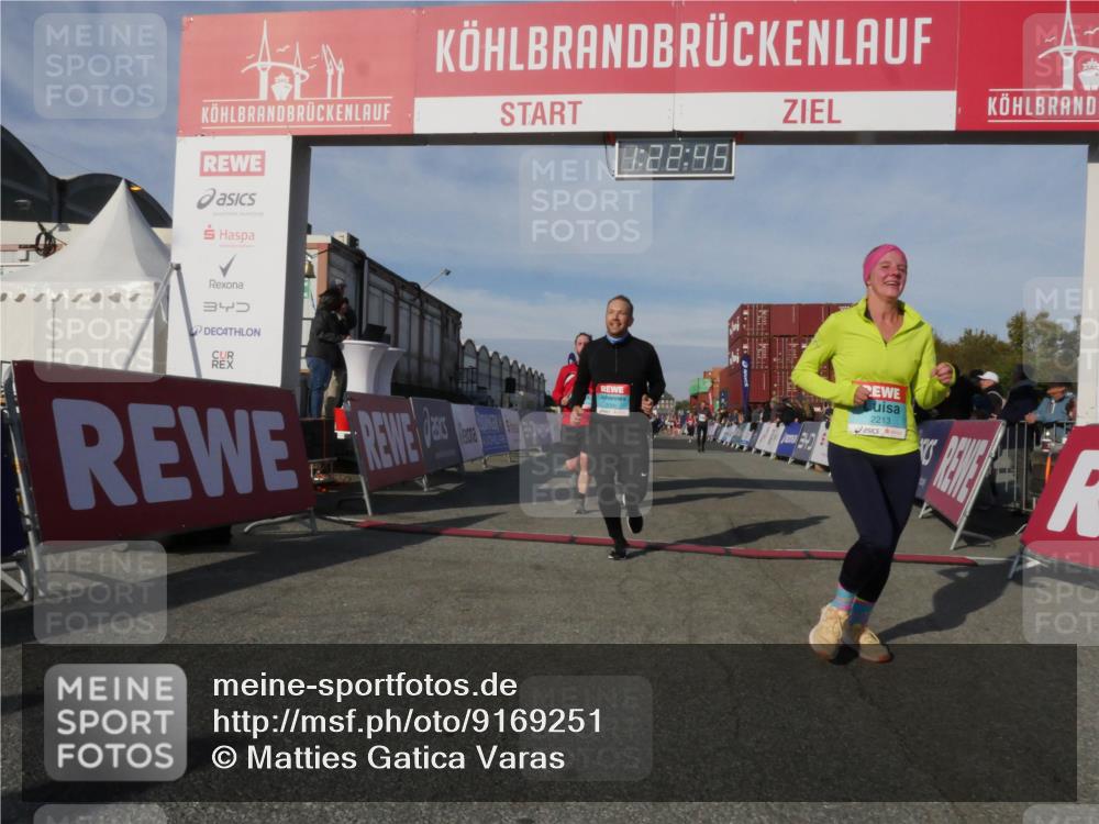 03.10.2025 - Köhlbrandbrückenlauf Matties Gatica Varas http://msf.ph/oto/9169251 03.10.2025 10:22:47 Ziel 2049, 2099, 2300, 2308, 3582, 3583, 3619 meine-sportfotos.de