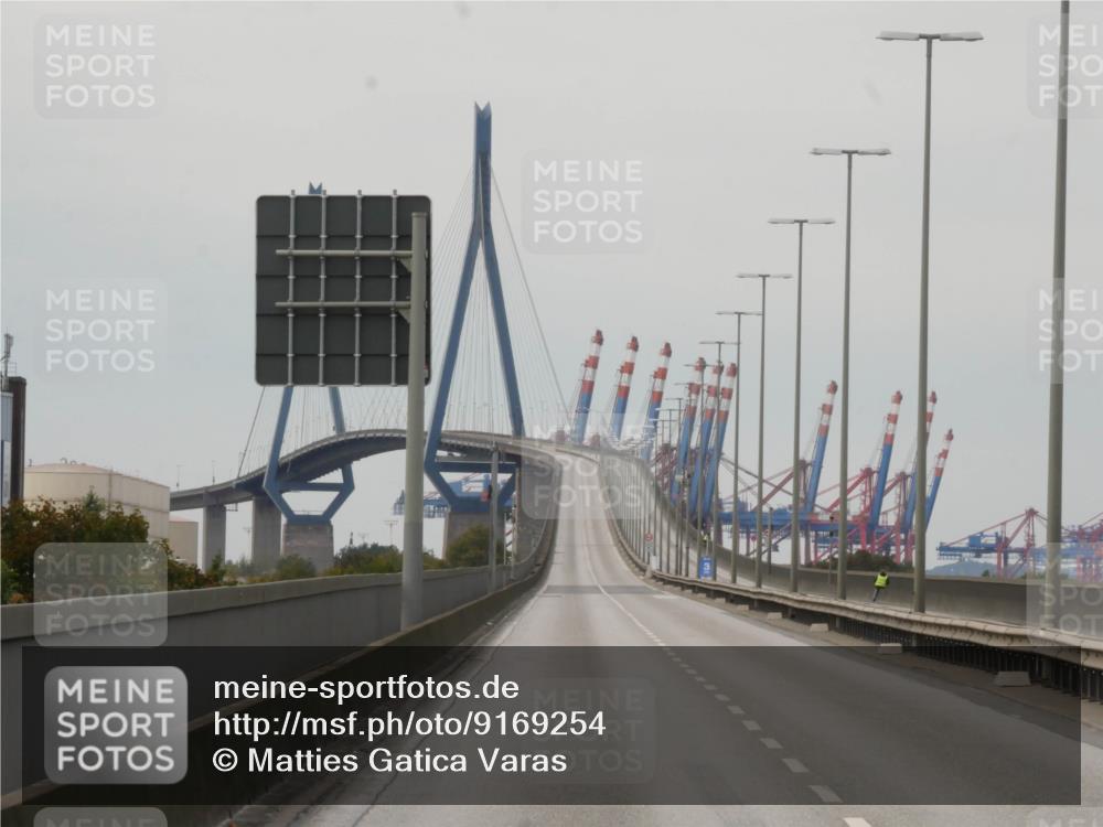 03.10.2025 - Köhlbrandbrückenlauf Matties Gatica Varas http://msf.ph/oto/9169254 03.10.2025 14:52:47 Position 3  meine-sportfotos.de