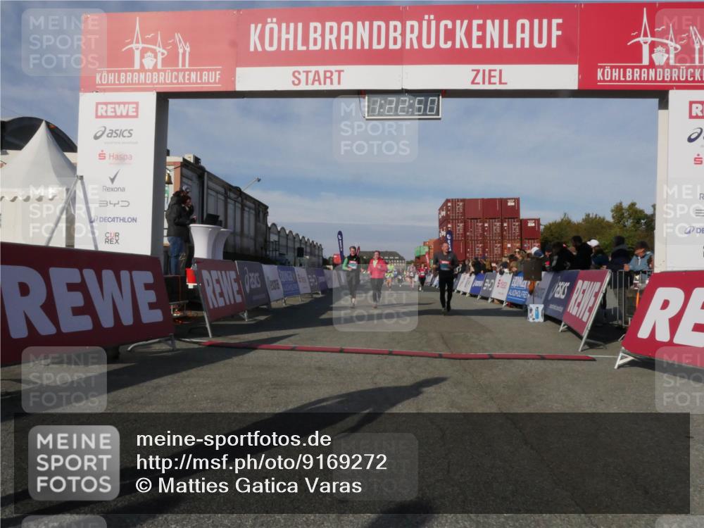 03.10.2025 - Köhlbrandbrückenlauf Matties Gatica Varas http://msf.ph/oto/9169272 03.10.2025 10:22:52 Ziel 1452, 1934, 2028, 2099, 2308, 2682, 2861, 2862, 3322, 3582, 3583 meine-sportfotos.de