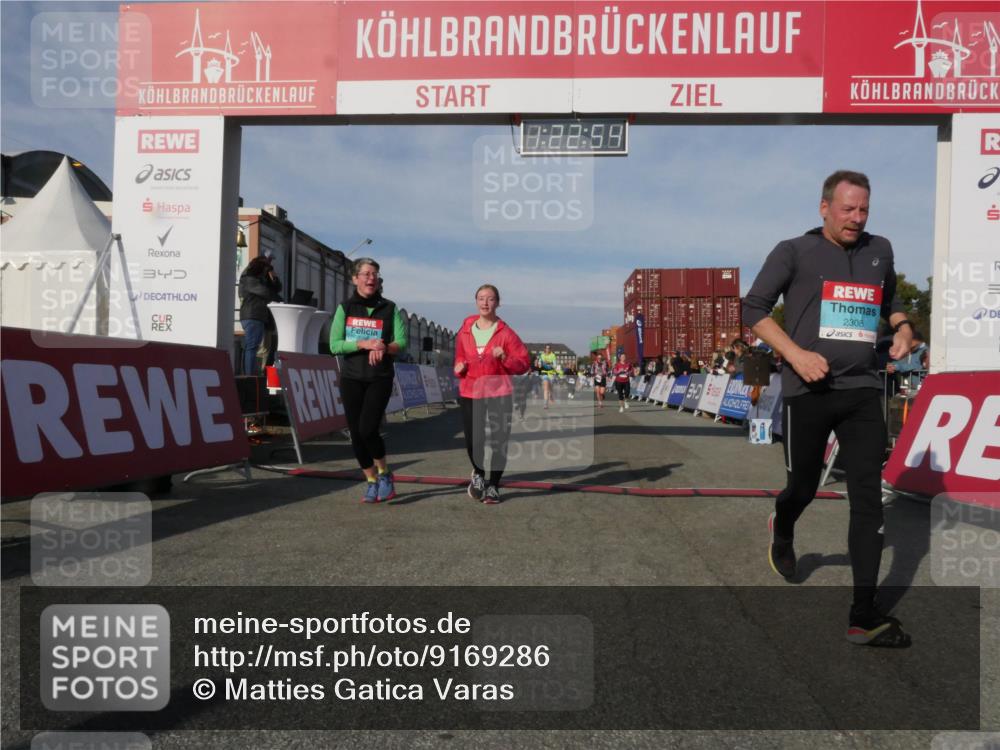 03.10.2025 - Köhlbrandbrückenlauf Matties Gatica Varas http://msf.ph/oto/9169286 03.10.2025 10:22:55 Ziel 1452, 1934, 2028, 2031, 2099, 2682, 2861, 2862, 3291, 3322, 3582, 3583 meine-sportfotos.de
