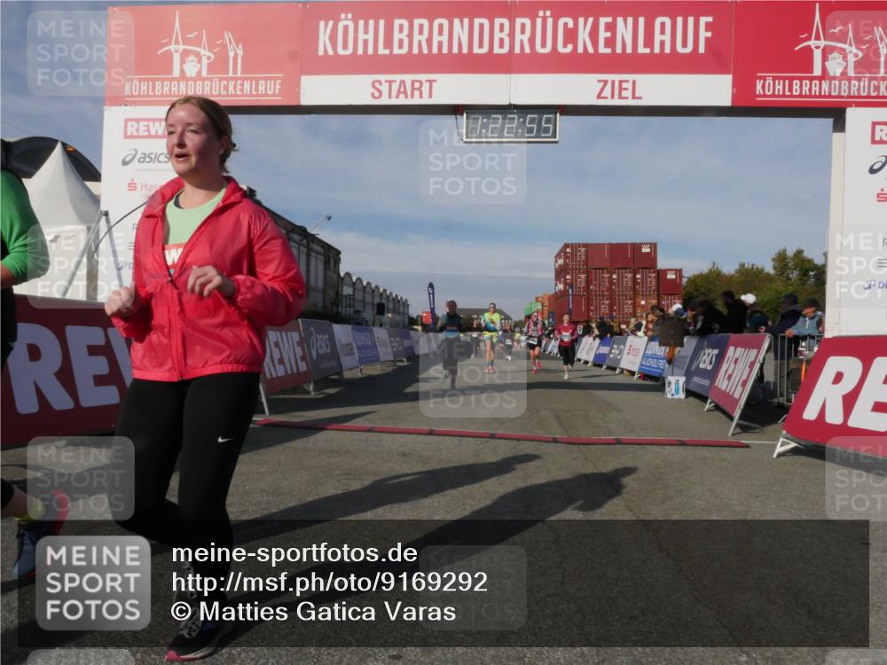 03.10.2025 - Köhlbrandbrückenlauf Matties Gatica Varas http://msf.ph/oto/9169292 03.10.2025 10:22:57 Ziel 1452, 1934, 2028, 2031, 2099, 2682, 2861, 2862, 3291, 3322 meine-sportfotos.de