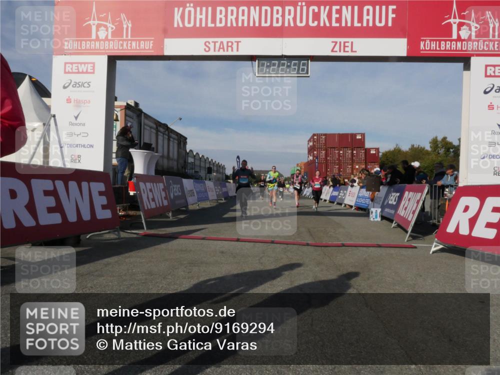 03.10.2025 - Köhlbrandbrückenlauf Matties Gatica Varas http://msf.ph/oto/9169294 03.10.2025 10:22:57 Ziel 1452, 1934, 2028, 2031, 2099, 2682, 2861, 2862, 3291, 3322 meine-sportfotos.de