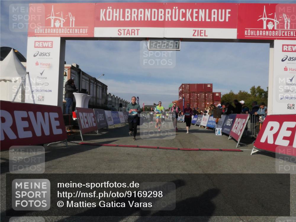 03.10.2025 - Köhlbrandbrückenlauf Matties Gatica Varas http://msf.ph/oto/9169298 03.10.2025 10:22:58 Ziel 1452, 1934, 2028, 2031, 2099, 2682, 2861, 2862, 3291, 3322, 3574 meine-sportfotos.de