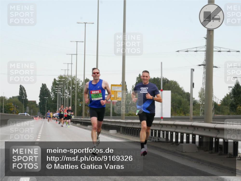 03.10.2025 - Köhlbrandbrückenlauf Matties Gatica Varas http://msf.ph/oto/9169326 03.10.2025 15:11:18 Position 3 7002 meine-sportfotos.de