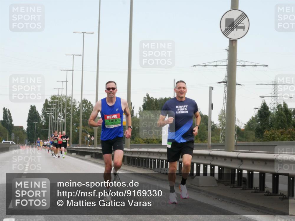 03.10.2025 - Köhlbrandbrückenlauf Matties Gatica Varas http://msf.ph/oto/9169330 03.10.2025 15:11:18 Position 3 7002 meine-sportfotos.de