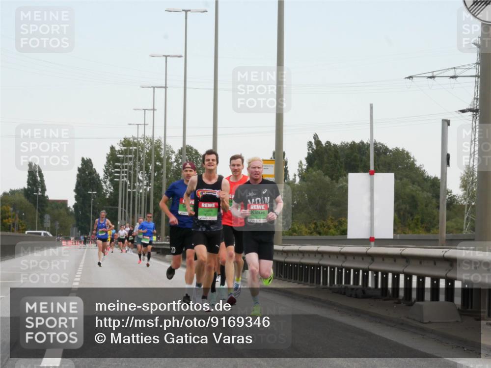 03.10.2025 - Köhlbrandbrückenlauf Matties Gatica Varas http://msf.ph/oto/9169346 03.10.2025 15:11:34 Position 3 20 meine-sportfotos.de