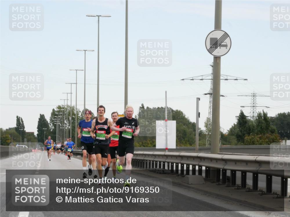 03.10.2025 - Köhlbrandbrückenlauf Matties Gatica Varas http://msf.ph/oto/9169350 03.10.2025 15:11:35 Position 3  meine-sportfotos.de