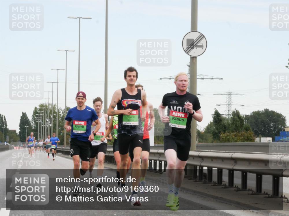 03.10.2025 - Köhlbrandbrückenlauf Matties Gatica Varas http://msf.ph/oto/9169360 03.10.2025 15:11:37 Position 3 7003, 8787, 9720, 7015 meine-sportfotos.de