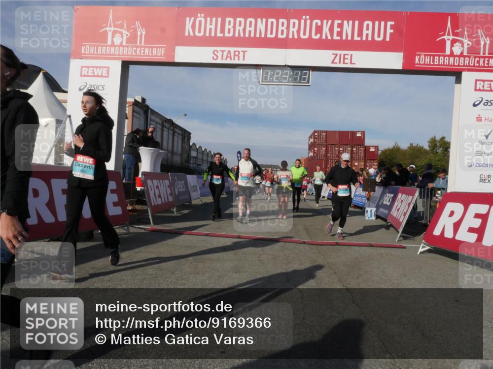 03.10.2025 - Köhlbrandbrückenlauf Matties Gatica Varas http://msf.ph/oto/9169366 03.10.2025 10:23:15 Ziel 1263, 1707, 1723, 1751, 1777, 1954, 2072, 2125, 2141, 2167, 2188, 2690, 2783, 2829, 2840, 2842, 3029, 3109, 3147, 3222, 3480 meine-sportfotos.de