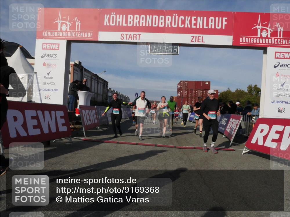 03.10.2025 - Köhlbrandbrückenlauf Matties Gatica Varas http://msf.ph/oto/9169368 03.10.2025 10:23:16 Ziel 1263, 1707, 1723, 1751, 1777, 1954, 2125, 2141, 2167, 2188, 2690, 2783, 2829, 2840, 2842, 3029, 3109, 3147, 3221, 3222, 3480 meine-sportfotos.de
