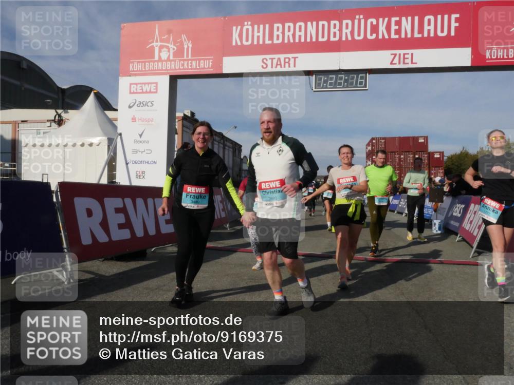 03.10.2025 - Köhlbrandbrückenlauf Matties Gatica Varas http://msf.ph/oto/9169375 03.10.2025 10:23:17 Ziel 1263, 1629, 1707, 1723, 1777, 1827, 1954, 2125, 2139, 2141, 2167, 2188, 2783, 2829, 2840, 2842, 3029, 3109, 3147, 3221 meine-sportfotos.de