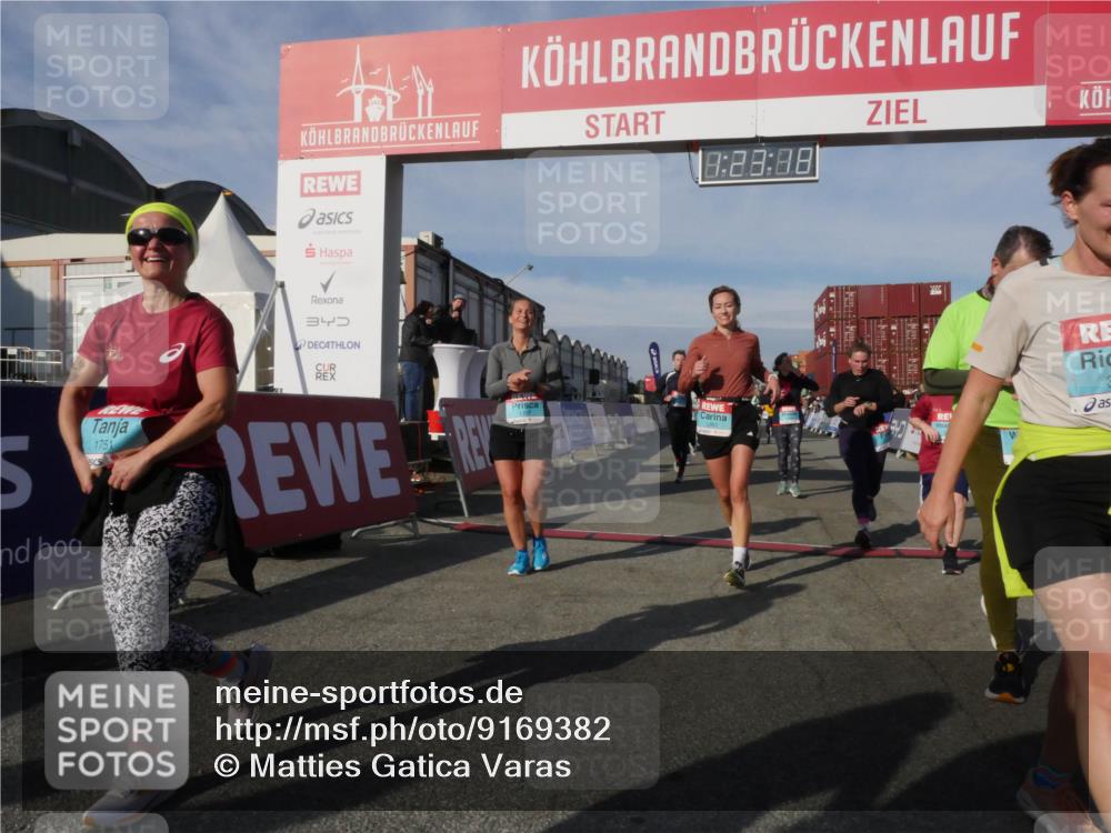 03.10.2025 - Köhlbrandbrückenlauf Matties Gatica Varas http://msf.ph/oto/9169382 03.10.2025 10:23:19 Ziel 1263, 1629, 1707, 1723, 1827, 1954, 2125, 2139, 2141, 2188, 2783, 2829, 2840, 2842, 3029, 3147, 3221 meine-sportfotos.de