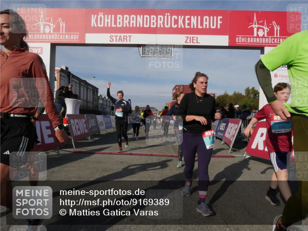 03.10.2025 - Köhlbrandbrückenlauf Matties Gatica Varas http://msf.ph/oto/9169389 03.10.2025 10:23:21 Ziel 1629, 1723, 1827, 1954, 2139, 2188, 2740, 2783, 2810, 2829, 2840, 2842, 3029, 3147, 3221 meine-sportfotos.de