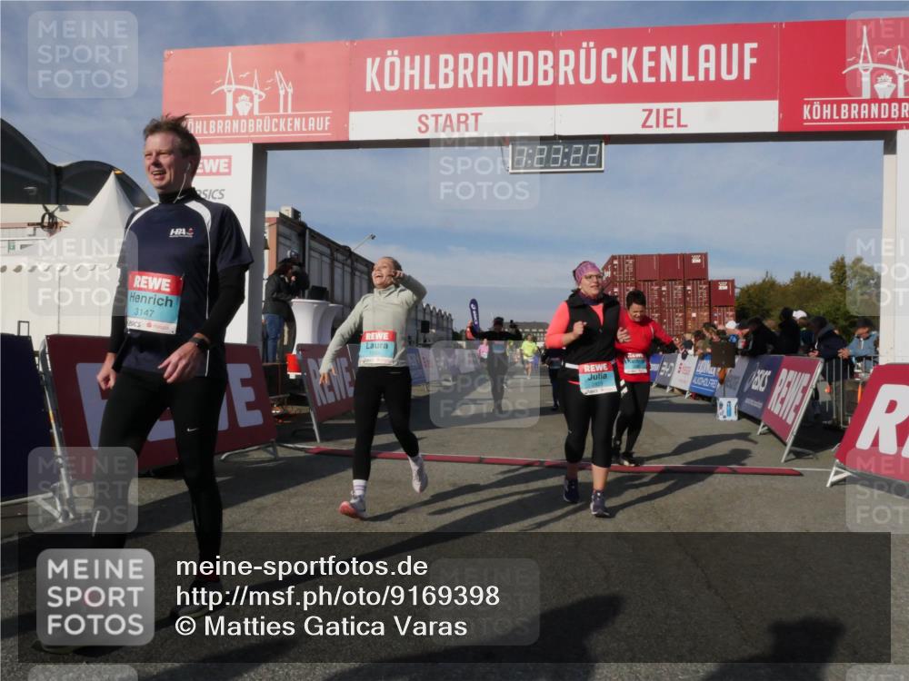 03.10.2025 - Köhlbrandbrückenlauf Matties Gatica Varas http://msf.ph/oto/9169398 03.10.2025 10:23:24 Ziel 1629, 1723, 1827, 2139, 2683, 2684, 2740, 2783, 2810, 2840, 2842, 3221 meine-sportfotos.de