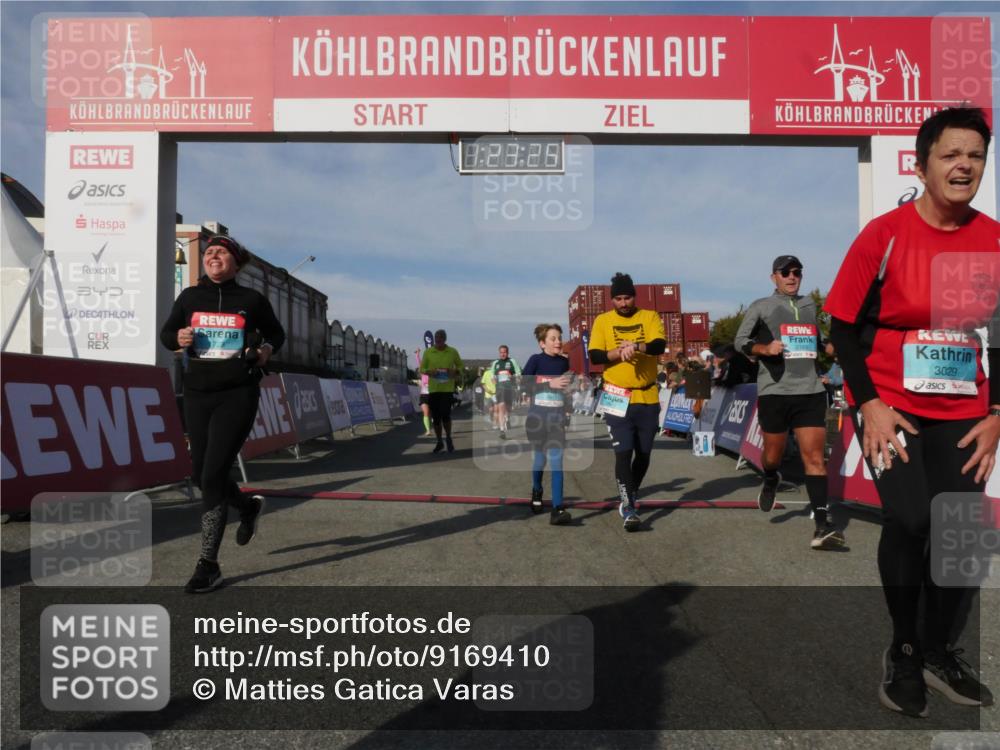 03.10.2025 - Köhlbrandbrückenlauf Matties Gatica Varas http://msf.ph/oto/9169410 03.10.2025 10:23:27 Ziel 1482, 1597, 1629, 1827, 1875, 2139, 2637, 2683, 2684, 2740, 2784, 2810, 3170, 3221 meine-sportfotos.de